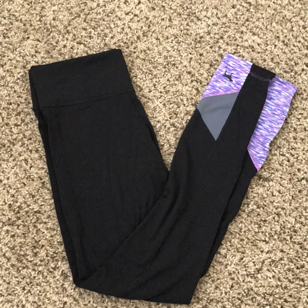 Pink yoga leggings